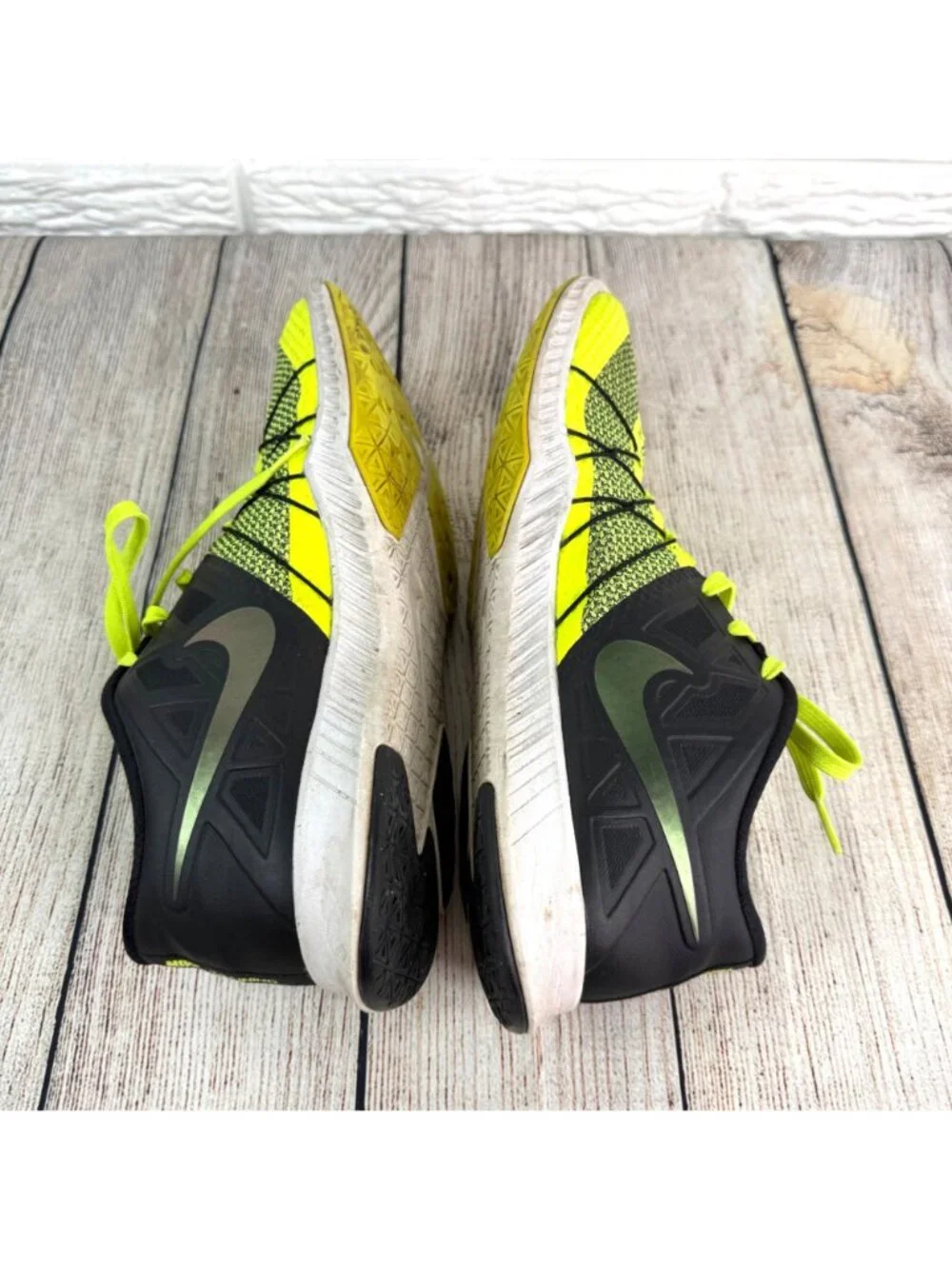 Nike Mens Zoom Train Incredibly Fast Training Shoes Neon Volt Green Black Sz 12